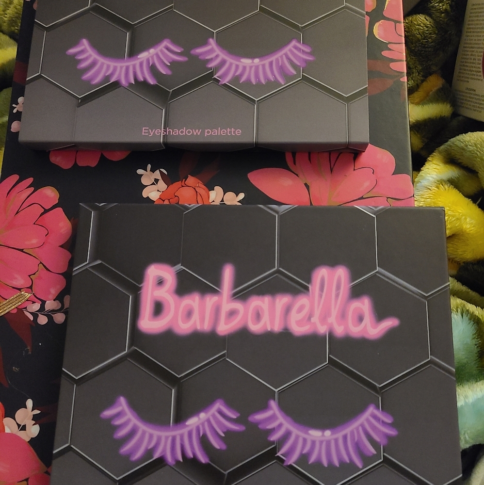 beebeauty Barbarella palettw bnib